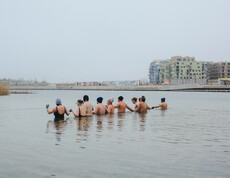 Eisschwimmen im Asperner See (c) Luiza Puiu