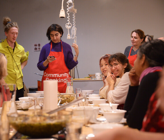 Community Cooking (c) Mariana Kosovan